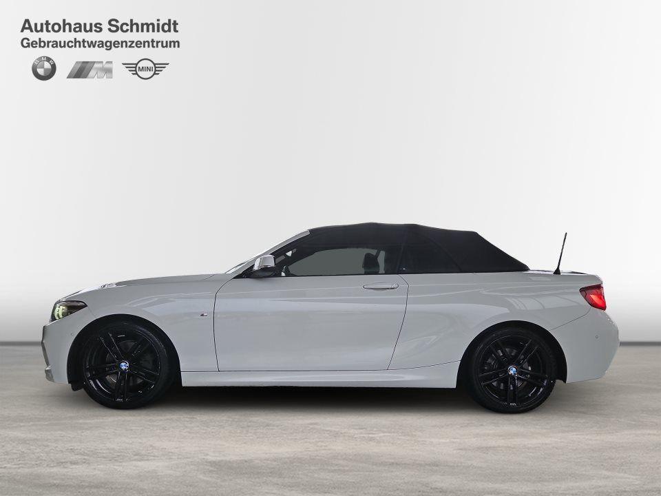 BMW 220 220i Cabrio