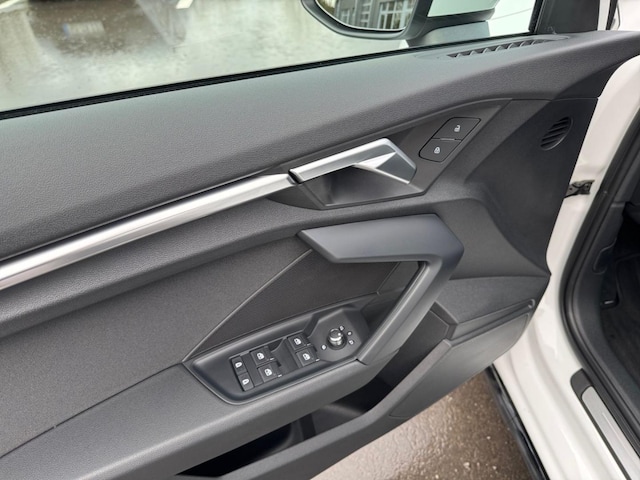 Audi A3 35 TFSI S-Line Sedan