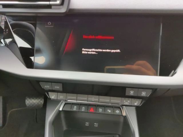 Audi A3 30 TFSI Business S-Line Sedan