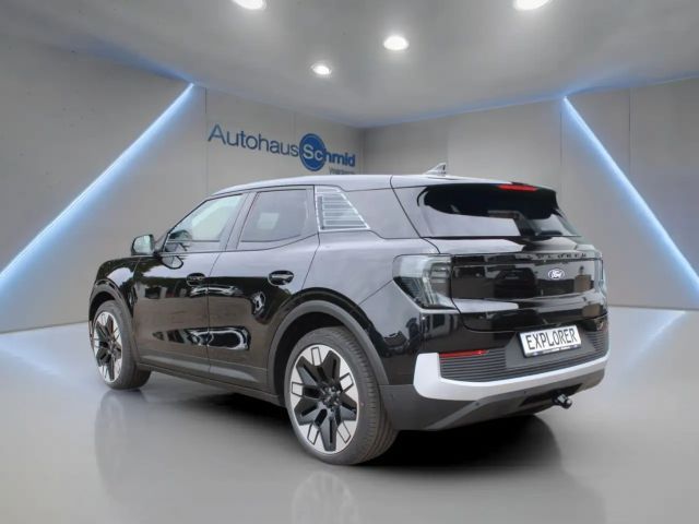 Ford Explorer Premium RWD