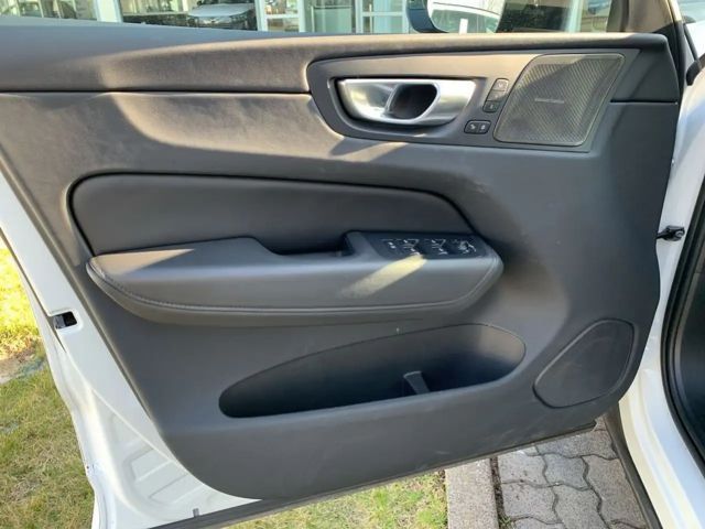 Volvo XC60 Dark Plus