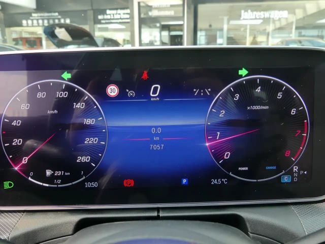 Mercedes-Benz C 180 AVANTGARDE Sedan