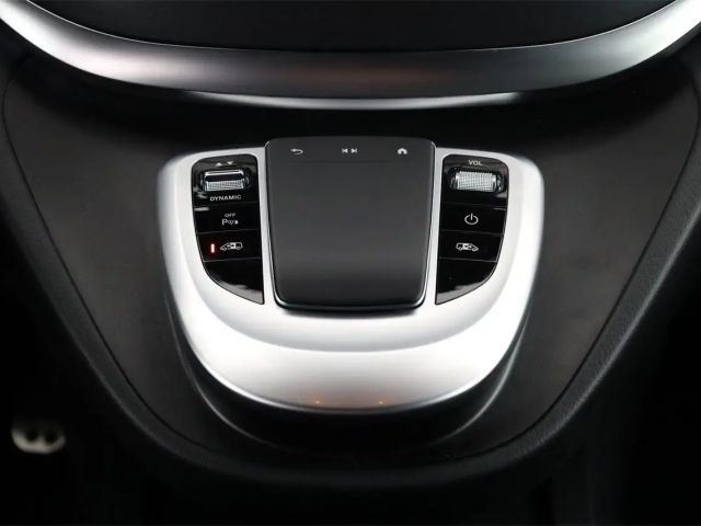 Mercedes-Benz EQV 300