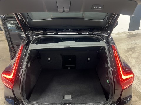 Volvo XC40 Dark Plus Recharge T4