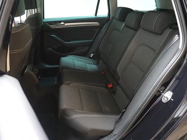 Volkswagen Passat Business DSG
