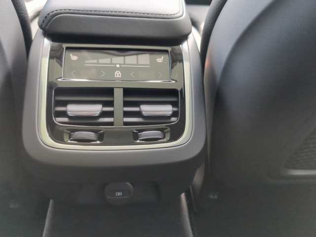 Volvo V60 Cross Country AWD Plus