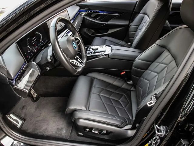 BMW 550 M-Sport Sedan