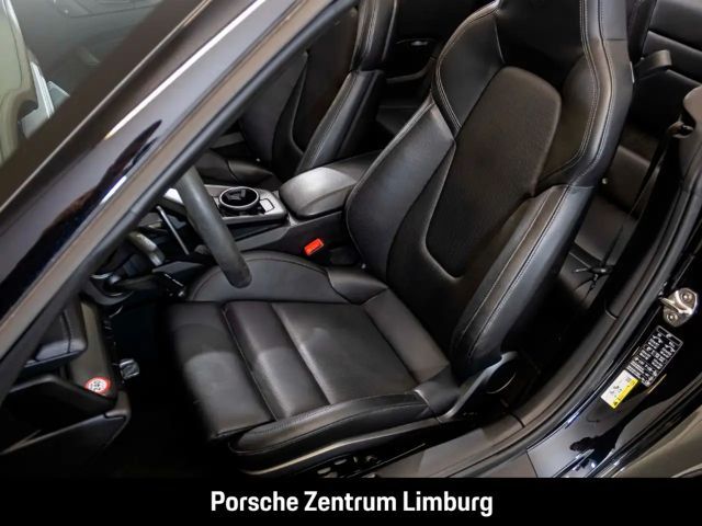 Porsche 992 4 Cabrio Carrera GTS