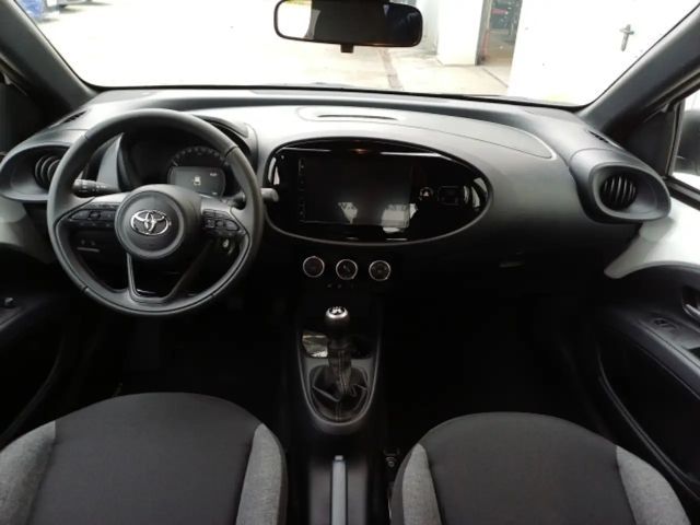 Toyota Aygo X Hatchback Play