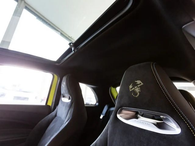 Abarth 500e Scorpionissima