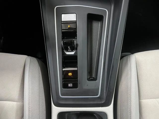 Volkswagen Golf 2.0 TDI Golf VIII Life Variant