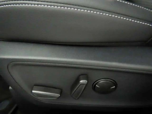 Ford Kuga AWD Hybrid Titanium X