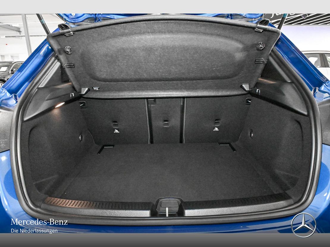 Mercedes-Benz A 200 AMG Line