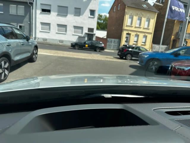 Volvo XC90 AWD Plus T8