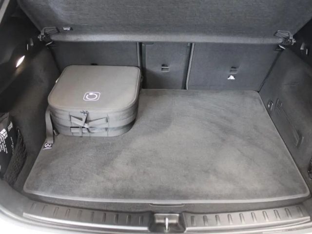 Mercedes-Benz EQA 300 4MATIC Progressive