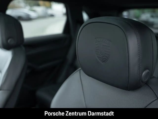 Porsche Cayenne Black Edition