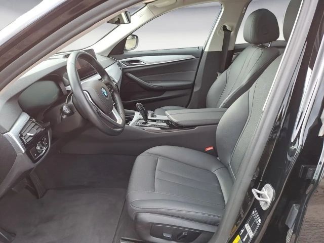 BMW 530 530e Touring