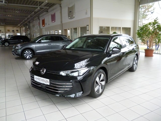 Volkswagen Passat 1.5 eTSI Business DSG Variant