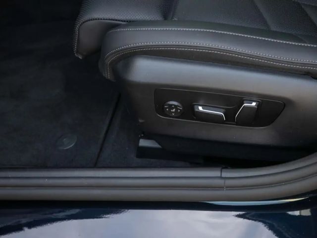 BMW 520 520i M-Sport Sedan