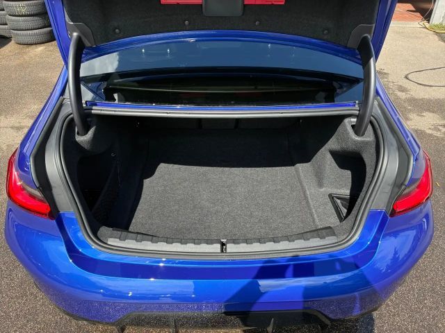 BMW 320 320d M-Sport Sedan xDrive