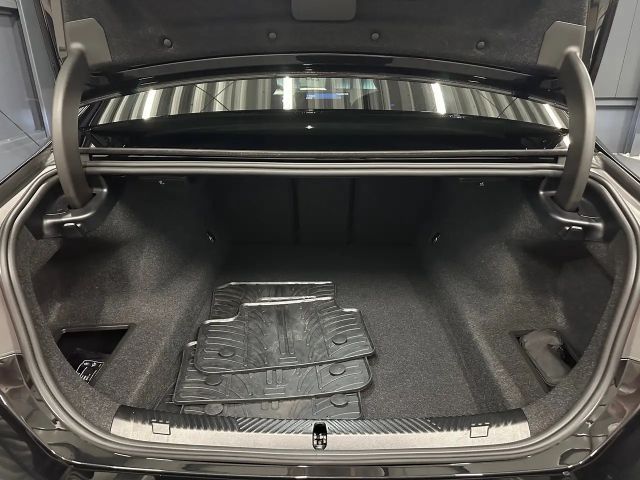 BMW 520 520d M-Sport Sedan