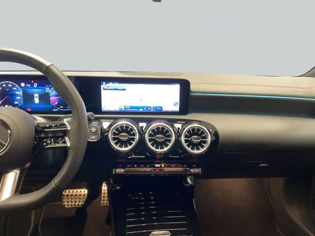 Mercedes-Benz CLA 180 CLA