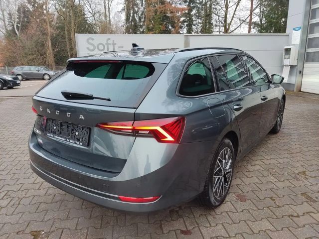 Skoda Octavia 1.5 TSI Ambition Combi