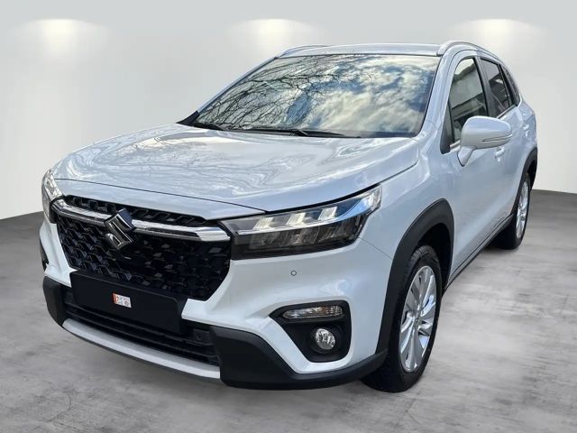 Suzuki S-Cross Hybrid