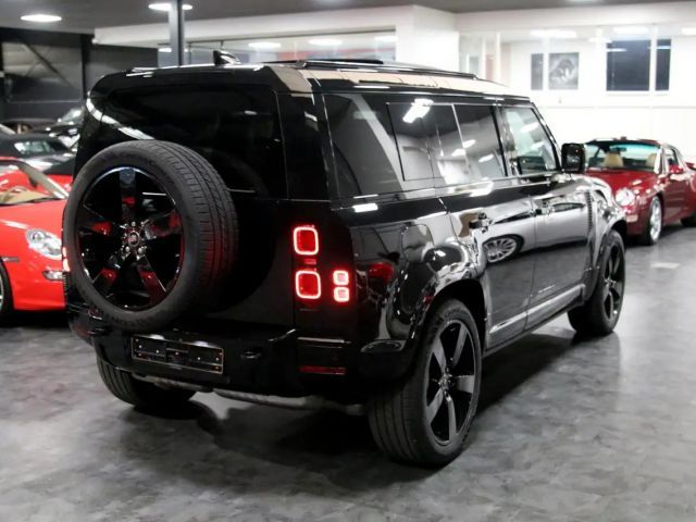 Land Rover Defender 110 D300 Dynamic HSE
