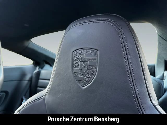 Porsche 911 992 Carrera Coupé