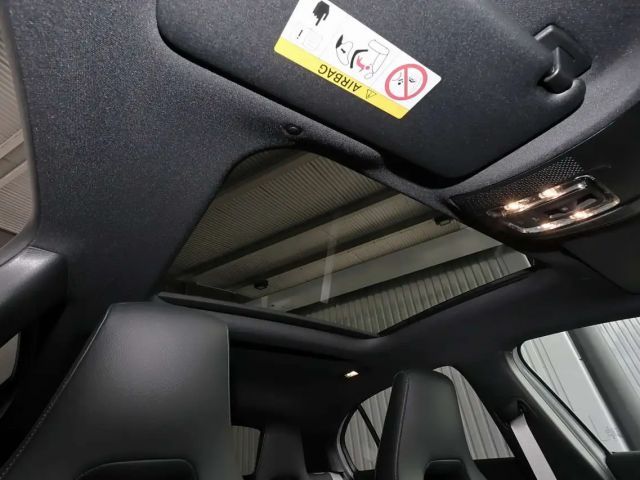 Mercedes-Benz A 180 AMG Line