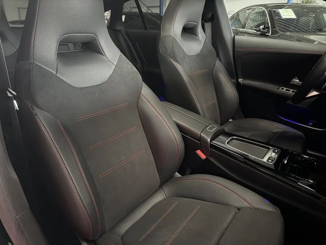 Mercedes-Benz CLA 250 4MATIC AMG Line Premium