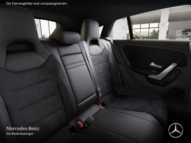 Mercedes-Benz CLA 200 AMG Line