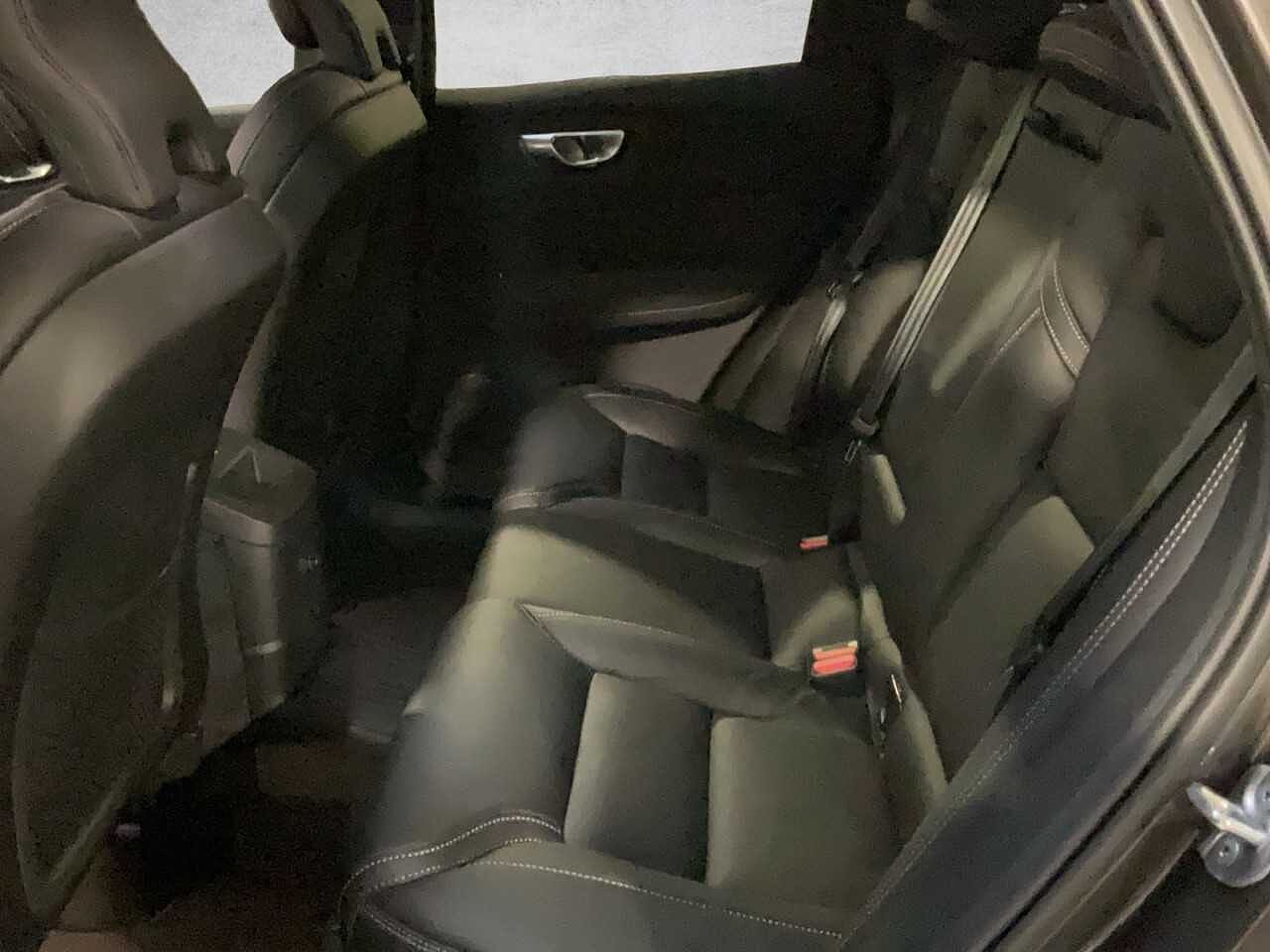 Volvo XC60 XC60 Bluetooth Head Up Display Navi LED Vollleder Klima Standhzg Einparkhilfe el