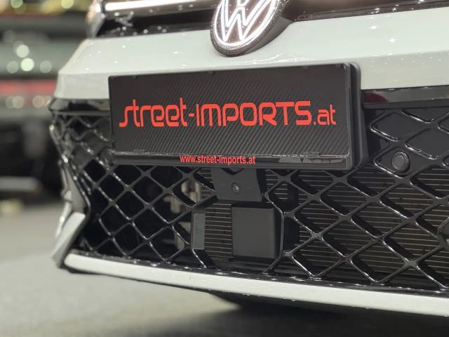 Volkswagen Golf 1.5 TSI R-Line