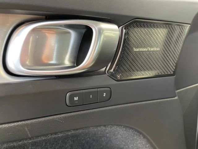 Volvo XC40 Bright Plus T4