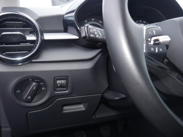 Skoda Fabia 1.0 MPI TEMPOMAT PDC-hinten LED MFL SMARTLINK KLIMAANLAGE