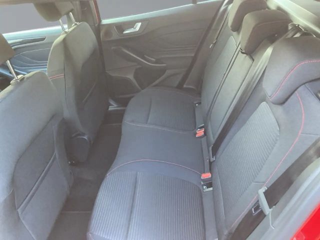 Ford Focus ST Line Wagon