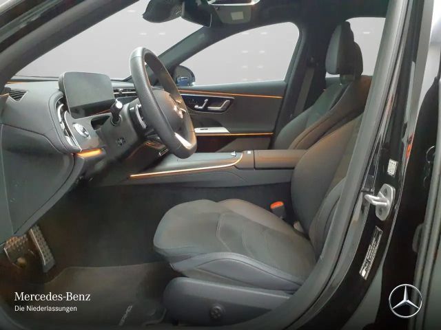 Mercedes-Benz E 200 AMG Line Sedan