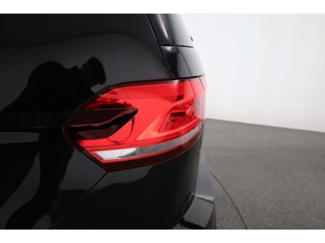 Volkswagen Touran 1.5 TSI DSG R-Line