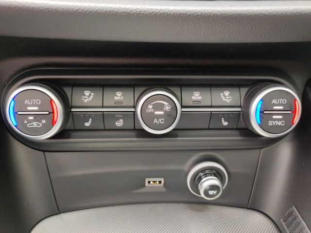 Alfa Romeo Stelvio AT8 Q4 Veloce