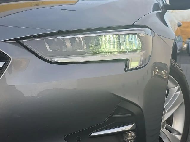 Opel Insignia B Sports Tour SPURH R-KAM NAVI DAB LED