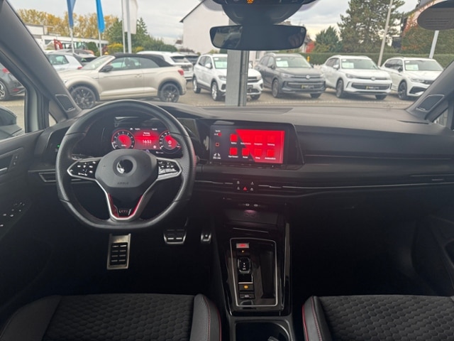 Volkswagen Golf 2.0 TSI DSG Golf VIII