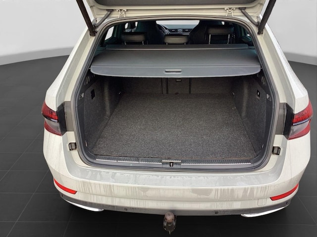 Skoda Superb Combi Sportline iV