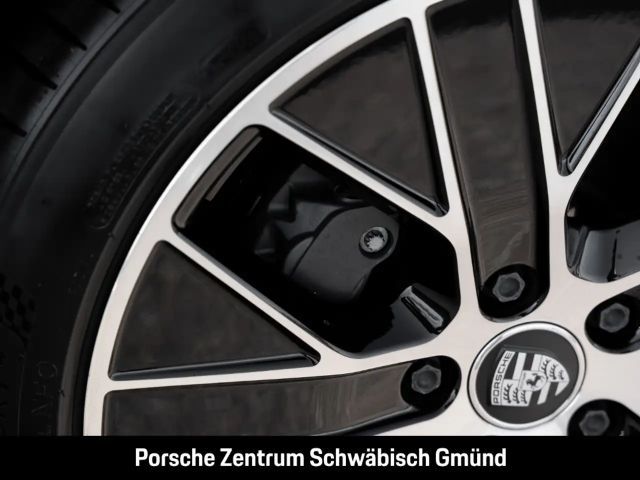 Porsche Taycan Surround-View Luftfederung Panoramadach