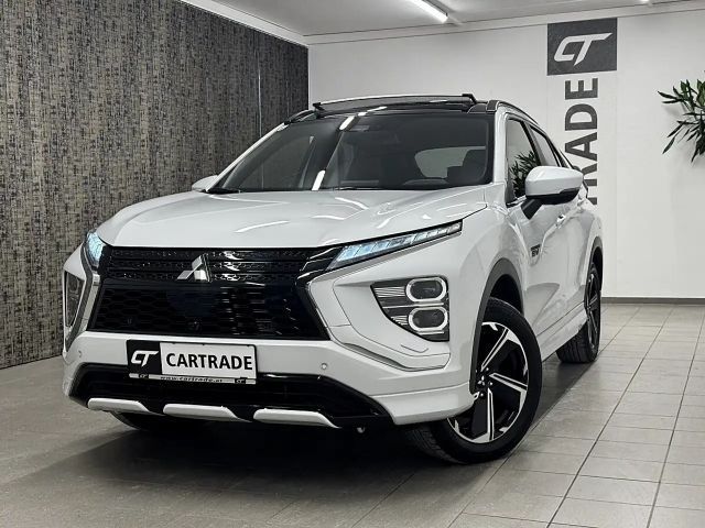 Mitsubishi Eclipse Cross / LED/ PANORAMAD./ ACC/ NAVI/ RÜCKFAHRK./ ANHV./