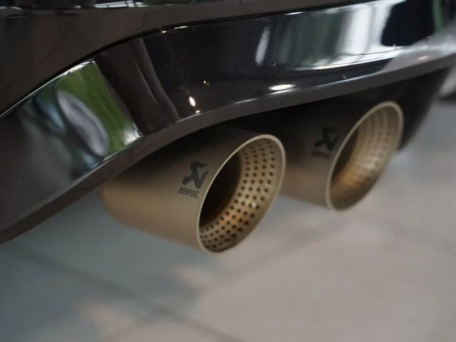 Volkswagen Golf R Performance 4M *2.H *19 *Pano *AKRA *DCC