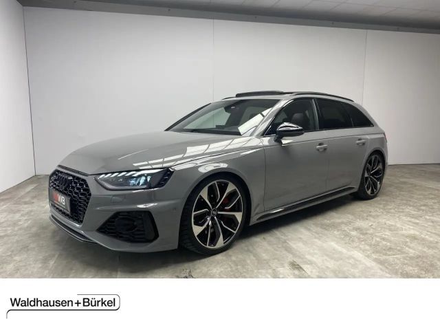 Audi RS4 Avant Quattro