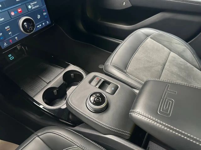 Ford Mustang Mach-E AWD GT