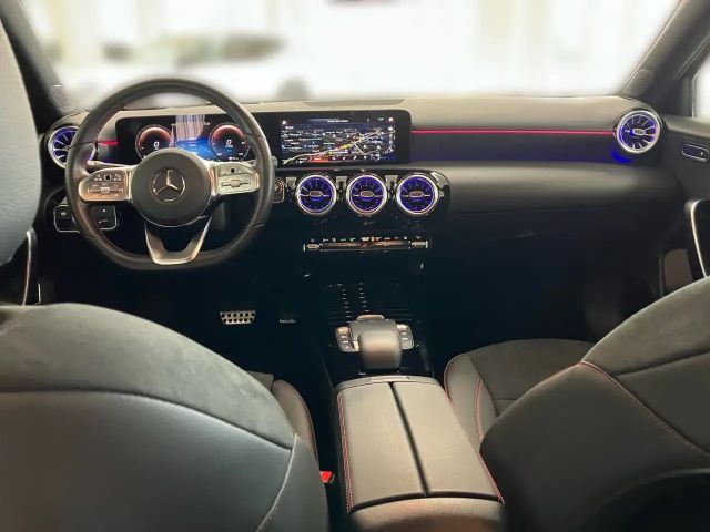 Mercedes-Benz A 250 A 250 e AMG Line